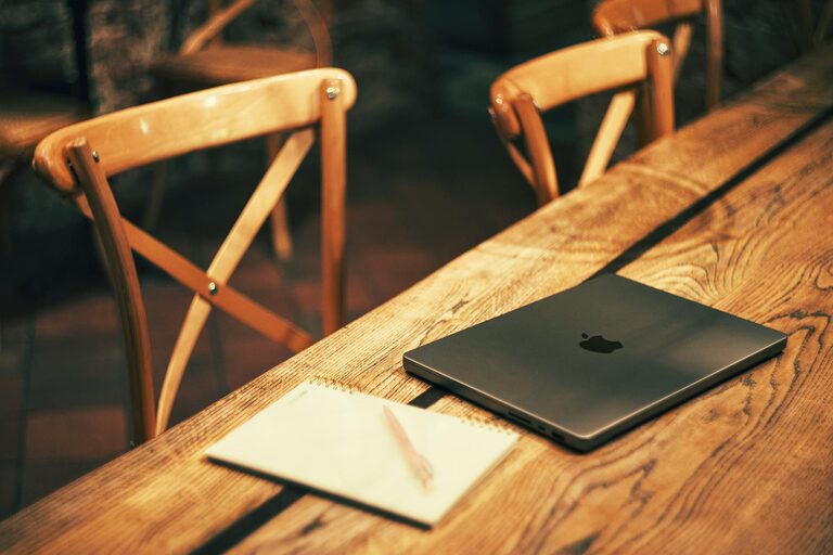 Beginner Guide to Bullet Journaling: Organize Your Life Creatively