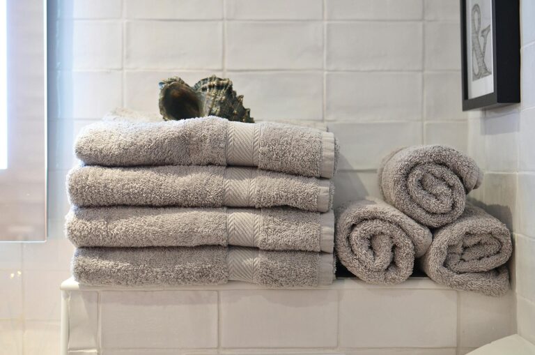 Tips for Keeping Towels Fresh and Fluffy Every Day